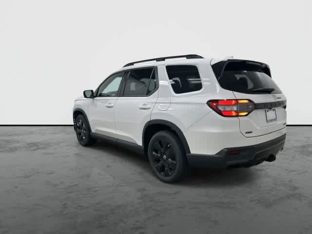 2026 Honda Pilot photo 2 of 33
