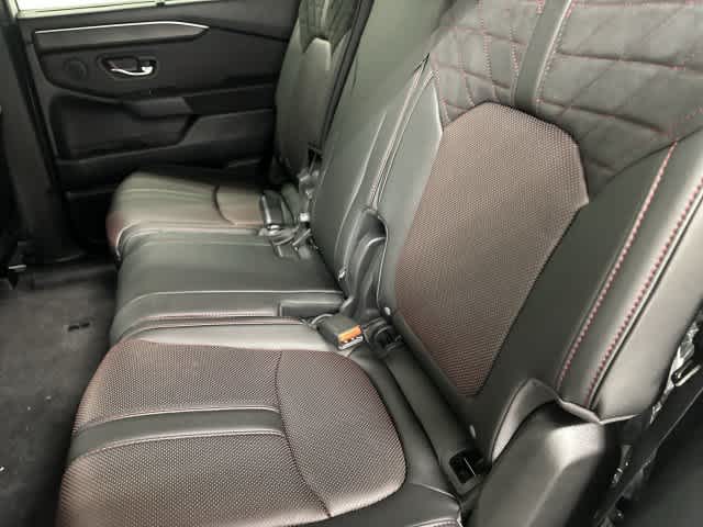 2026 Honda Pilot photo 11 of 33