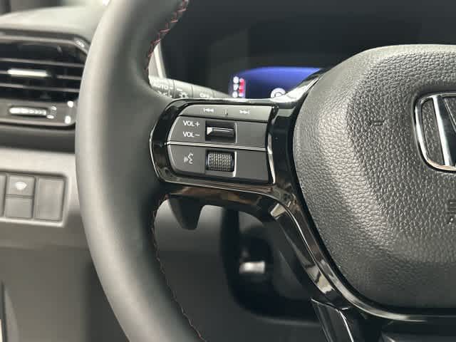 2026 Honda Pilot photo 17 of 33