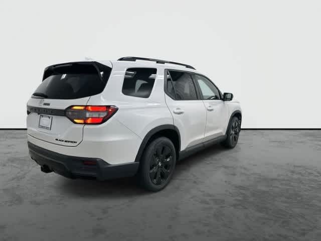2026 Honda Pilot photo 3 of 33