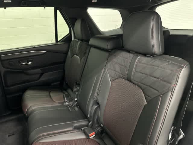 2026 Honda Pilot photo 14 of 33