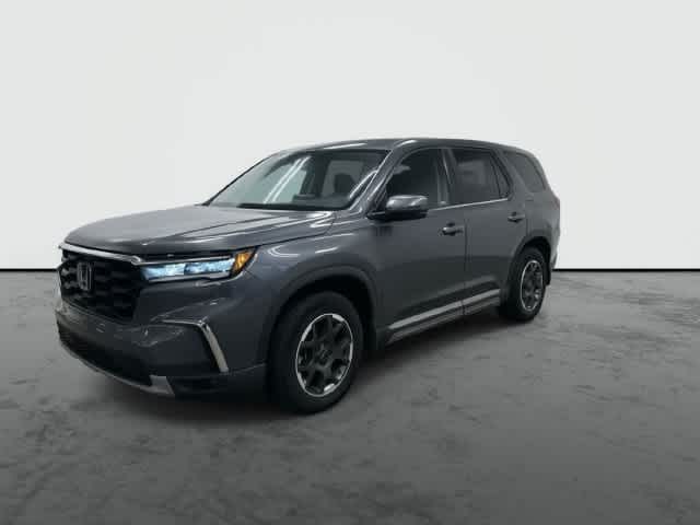2024 Honda Pilot photo 8 of 32