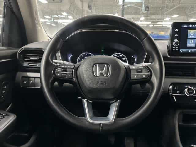 2024 Honda Pilot photo 15 of 32