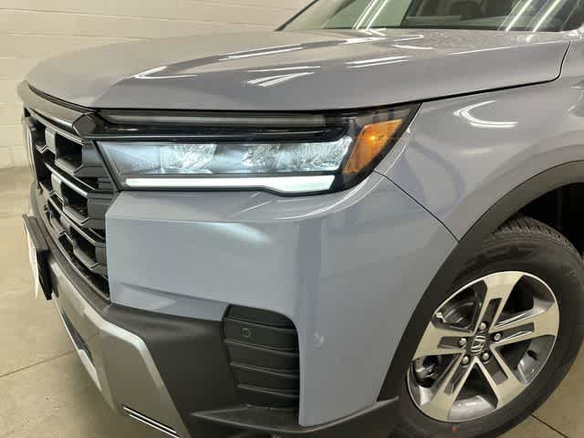 2026 Honda Pilot EX-L Sonic Gray Pearl at Lone Star Chevrolet