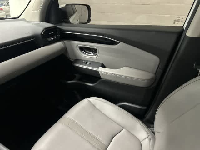 2025 Honda Pilot EX-L Platinum White Pearl at HGreg Houston