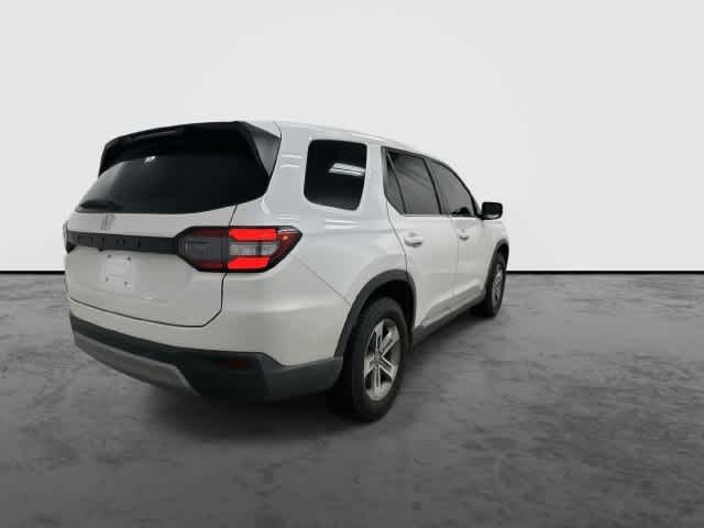 2025 Honda Pilot EX-L Platinum White Pearl at HGreg Houston