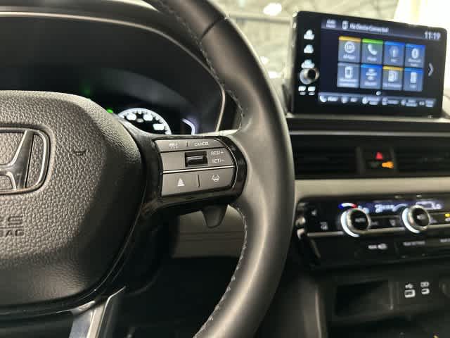 2025 Honda Pilot EX-L Platinum White Pearl at HGreg Houston