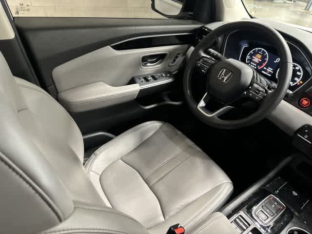 2025 Honda Pilot EX-L Platinum White Pearl at HGreg Houston