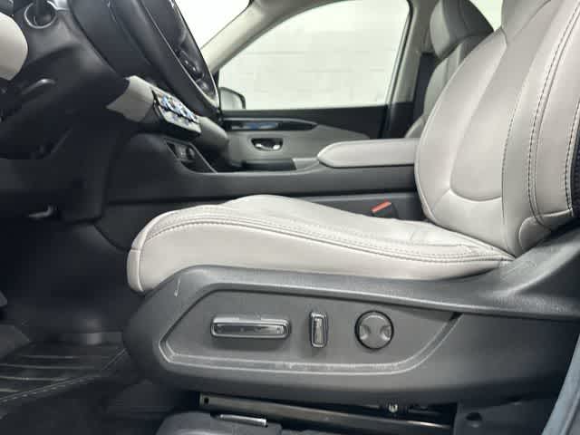 2025 Honda Pilot EX-L Platinum White Pearl at Honda of Clear Lake