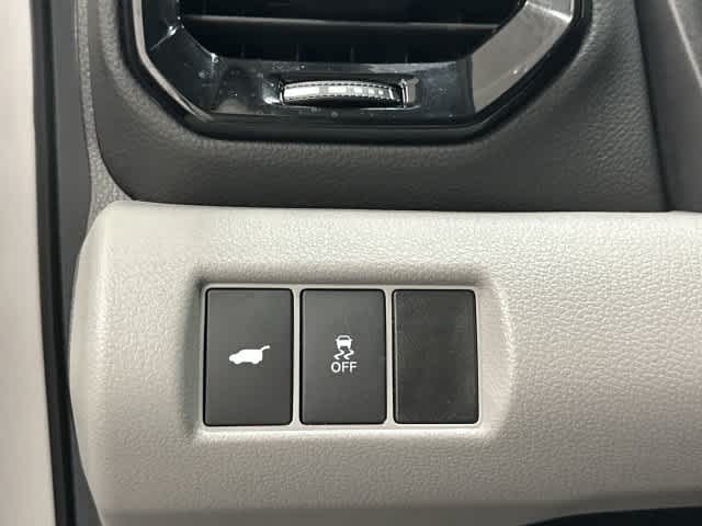 2025 Honda Pilot photo 19 of 32