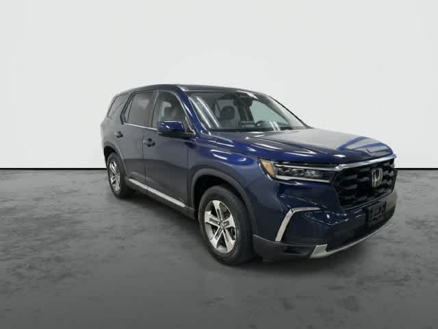 2025 Honda Pilot photo 6 of 32