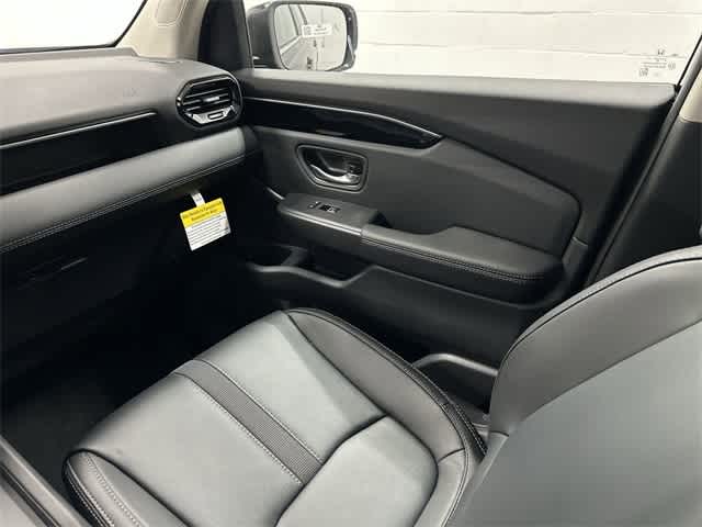 2025 Honda Pilot EX-L Crystal Black Pearl at Mercedes-Benz of Houston North