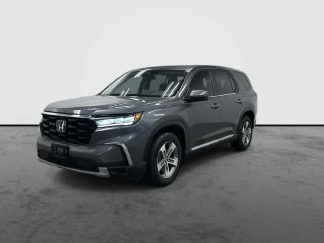 2024 Honda Pilot photo 7 of 32