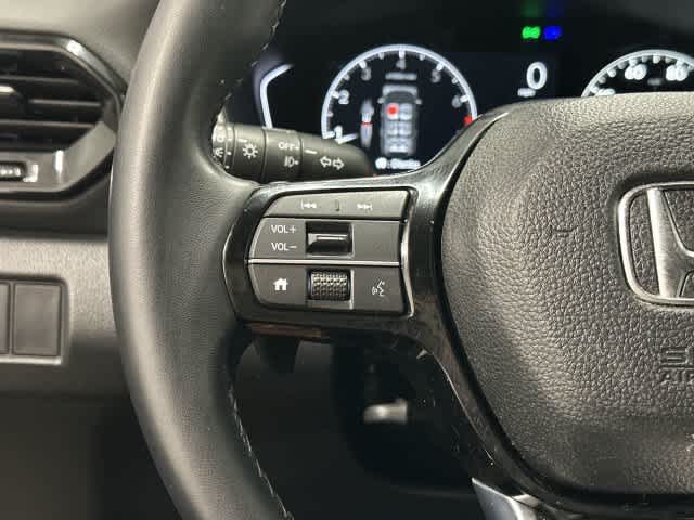 2024 Honda Pilot photo 17 of 32
