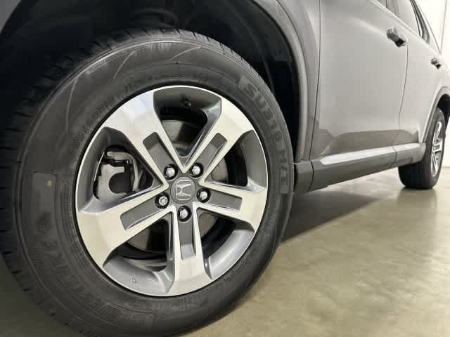 2024 Honda Pilot photo 28 of 32