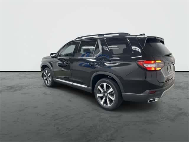 2025 Honda Pilot Touring Crystal Black Pearl at Honda of Clear Lake