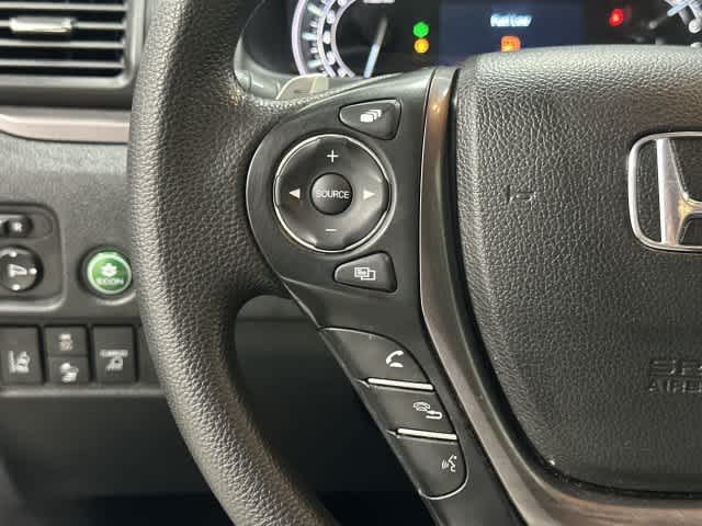 2023 Honda Ridgeline photo 17 of 32