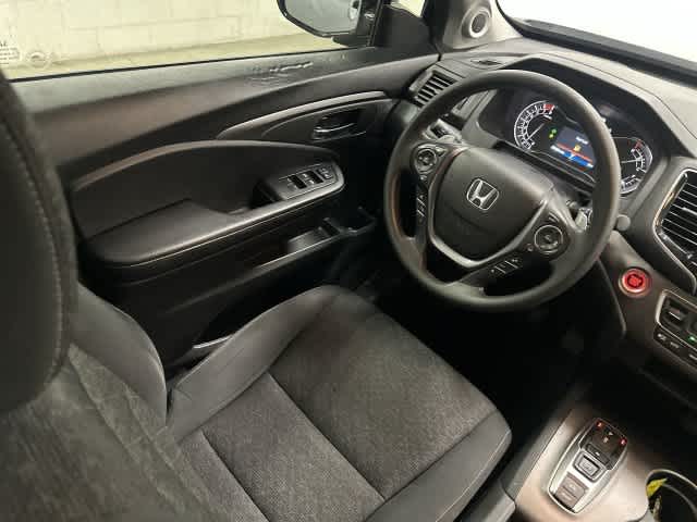 2023 Honda Ridgeline photo 12 of 32