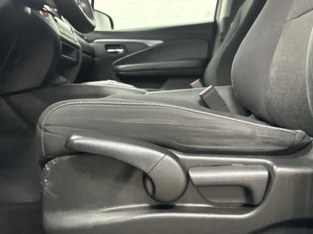 2023 Honda Ridgeline photo 26 of 32