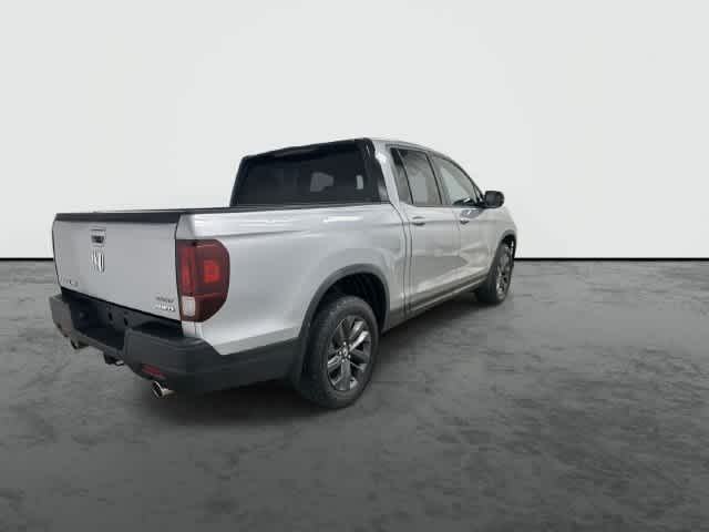 2023 Honda Ridgeline photo 3 of 32