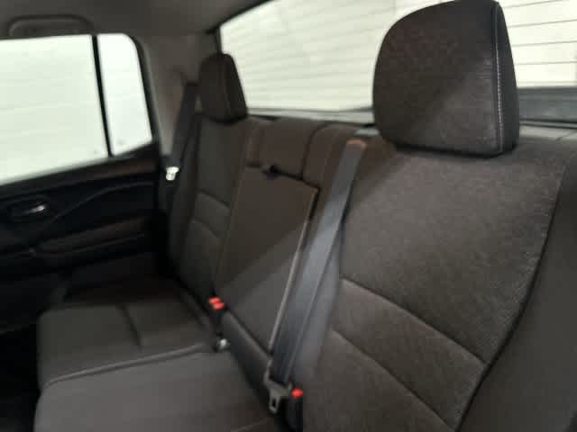 2023 Honda Ridgeline photo 14 of 32