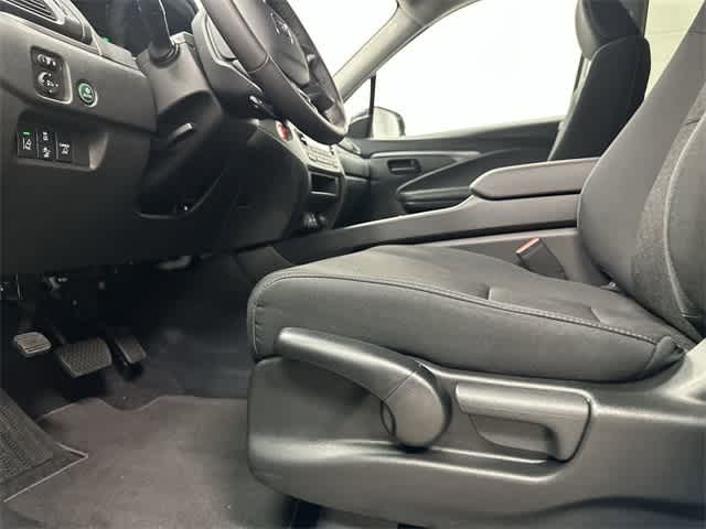 2025 Honda Ridgeline Sport Platinum White Pearl at Honda of Clear Lake