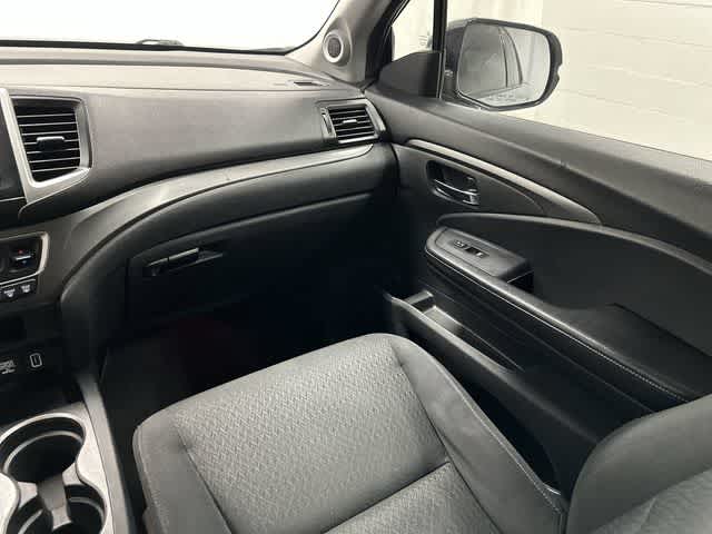2019 Honda Ridgeline Sport Lunar Silver Metallic at AutoNation USA Katy
