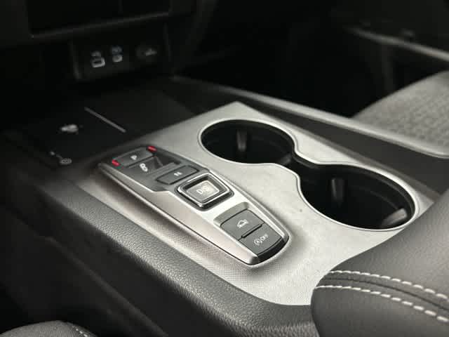 2024 Honda Ridgeline photo 24 of 32