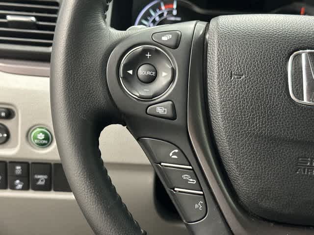 2023 Honda Ridgeline photo 17 of 32