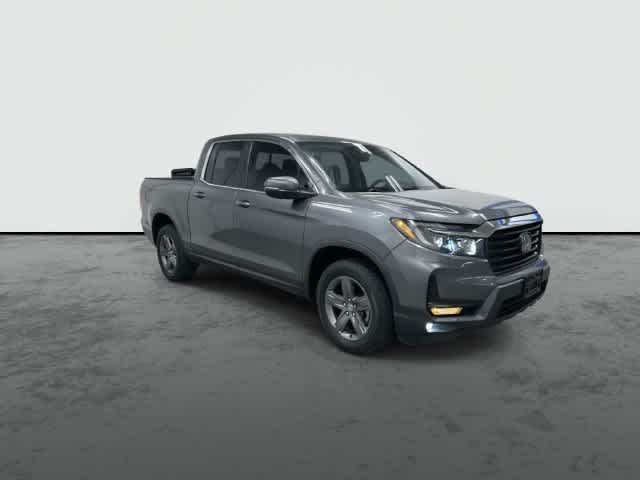 2023 Honda Ridgeline photo 5 of 32