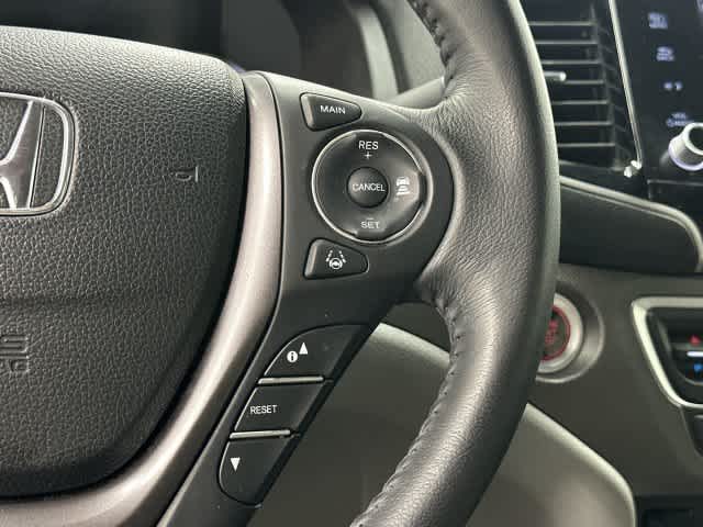 2023 Honda Ridgeline photo 18 of 32
