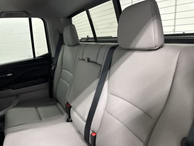 2023 Honda Ridgeline photo 14 of 32