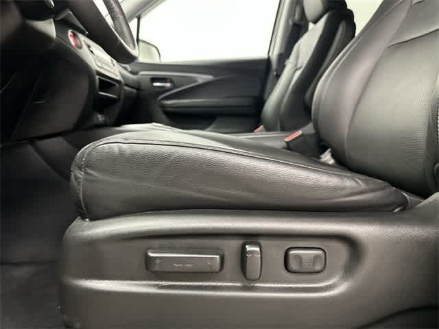 2022 Honda Ridgeline RTL-E Platinum White Pearl at Lone Star Chevrolet