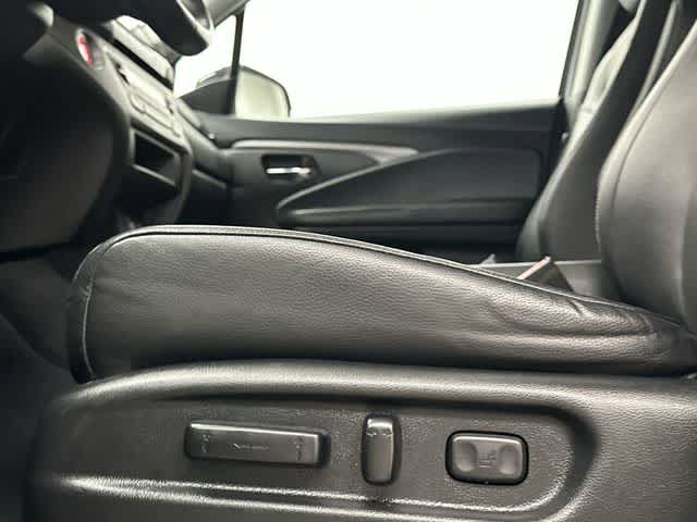 2023 Honda Ridgeline RTL-E Sonic Gray Pearl at Honda of Clear Lake