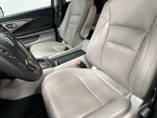 2023 Honda Ridgeline RTL-E Obsidian Blue Pearl at AutoNation USA Katy