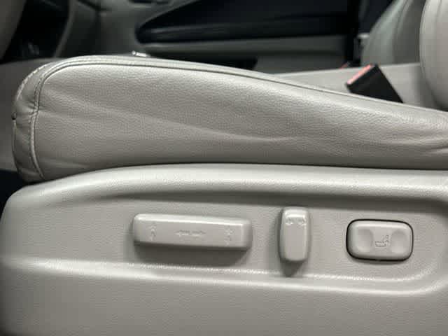 2023 Honda Ridgeline RTL-E Obsidian Blue Pearl at AutoNation USA Katy