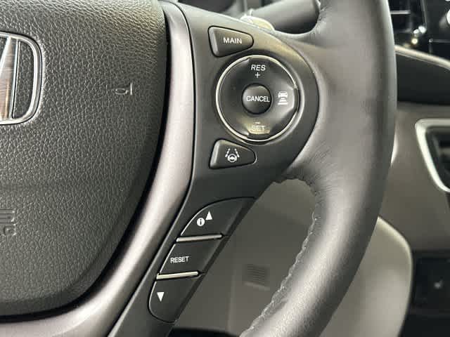 2023 Honda Ridgeline photo 18 of 33