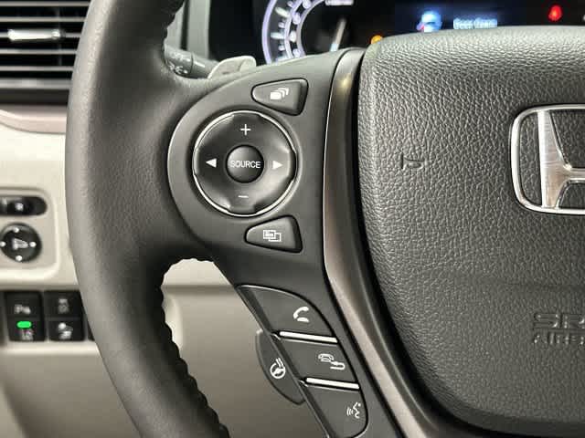 2023 Honda Ridgeline photo 17 of 33
