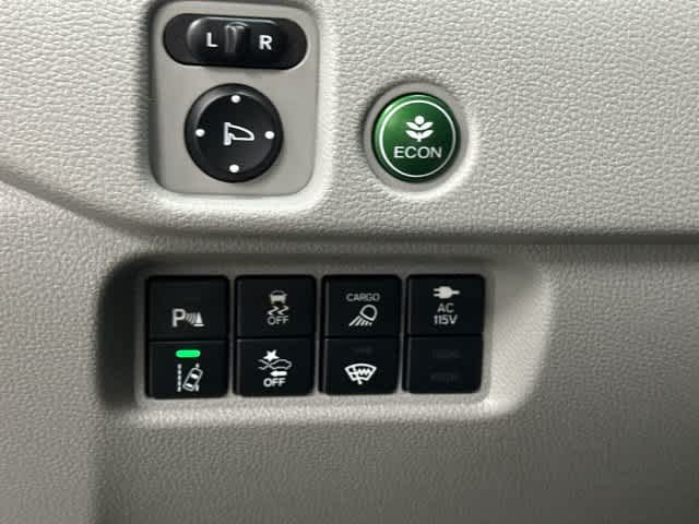 2023 Honda Ridgeline photo 19 of 33