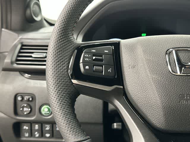 2026 Honda Ridgeline Black Edition Crystal Black Pearl at Honda of Clear Lake