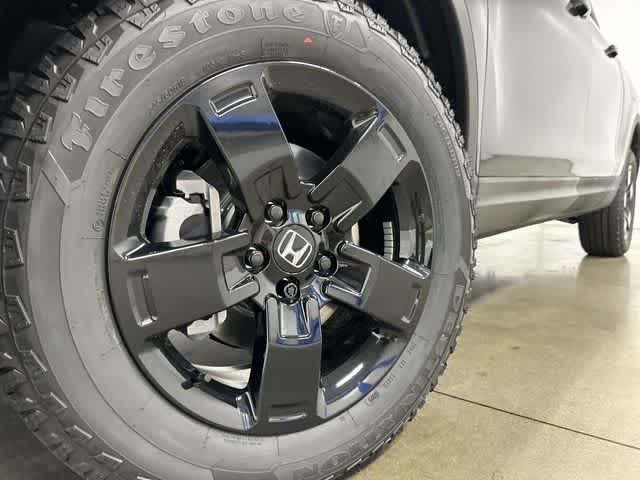 2026 Honda Ridgeline Black Edition Crystal Black Pearl at Honda of Clear Lake