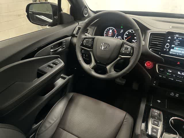 2026 Honda Ridgeline Black Edition Crystal Black Pearl at Honda of Clear Lake
