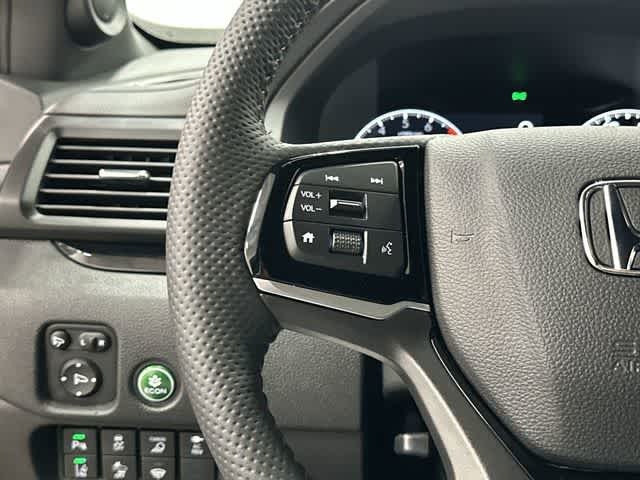 2026 Honda Ridgeline Black Edition Crystal Black Pearl at Honda of Clear Lake