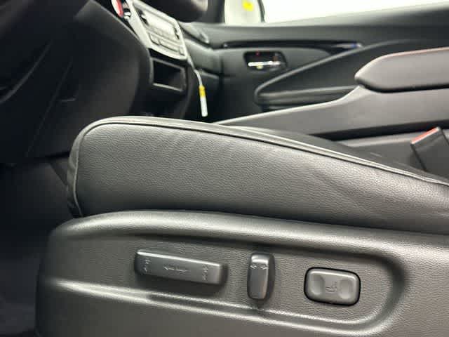 2026 Honda Ridgeline Black Edition Crystal Black Pearl at Honda of Clear Lake