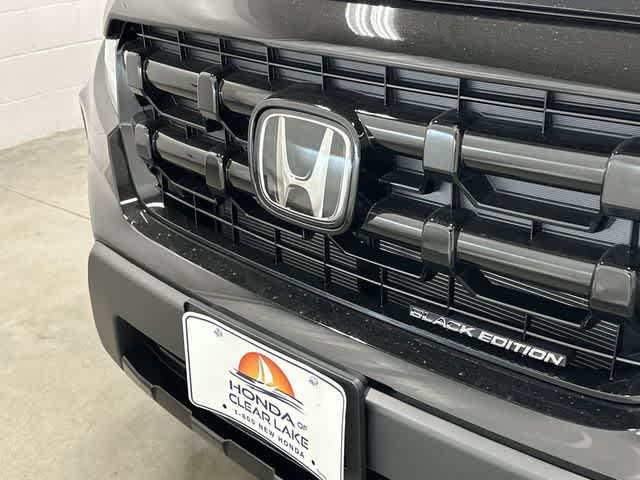 2026 Honda Ridgeline Black Edition Crystal Black Pearl at Honda of Clear Lake