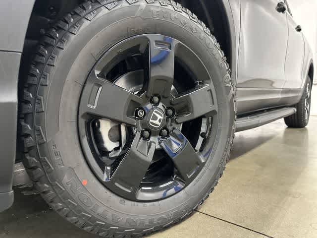 2026 Honda Ridgeline Black Edition Crystal Black Pearl at Honda of Clear Lake