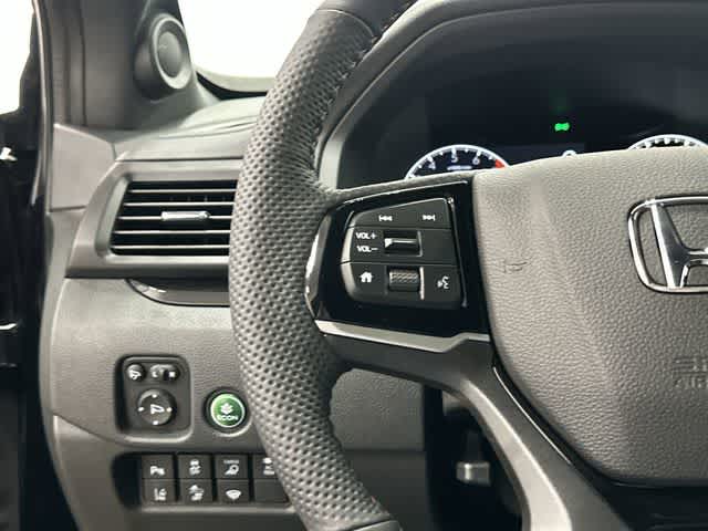 2026 Honda Ridgeline Black Edition Crystal Black Pearl at Honda of Clear Lake