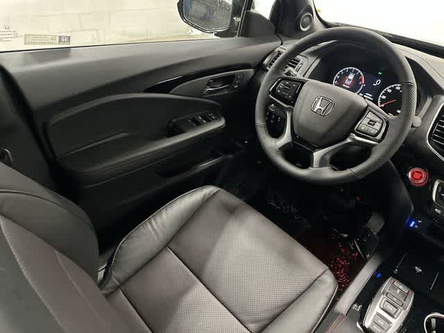 2026 Honda Ridgeline Black Edition Crystal Black Pearl at Honda of Clear Lake