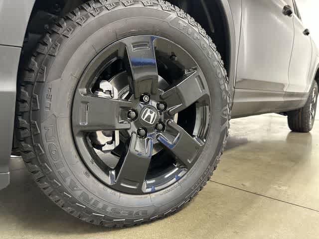 2026 Honda Ridgeline Black Edition Crystal Black Pearl at Honda of Clear Lake