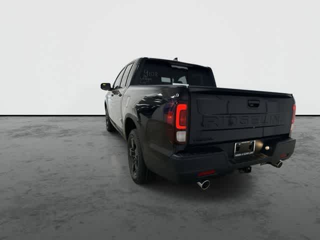 2026 Honda Ridgeline Black Edition Crystal Black Pearl at Honda of Clear Lake